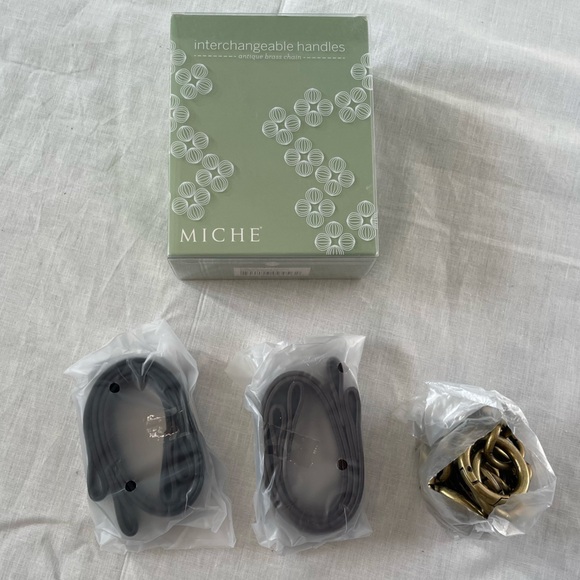 Miche Interchangeable Handles Antique Brass Chain Set for a Miche Base Bag - Picture 3 of 5